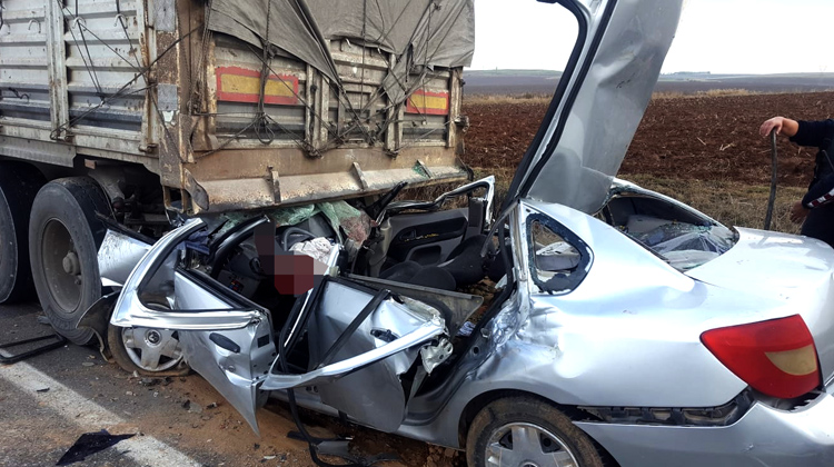 Feci kaza! Paramparça oldu!