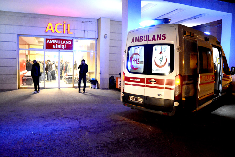 Düğünden dönüyorlardı …