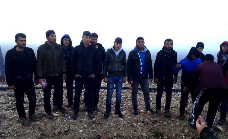 Sınırda yakalandı, tam 150 kişi!