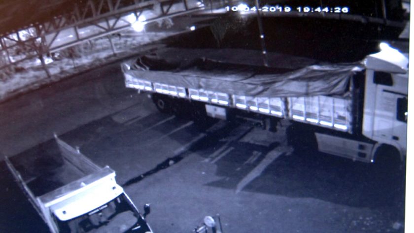 Çuvalla soğan hırsızlığı