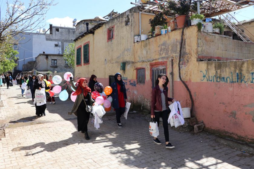 ‘Hayalimdeki elbise’ ile mutlu ettiler