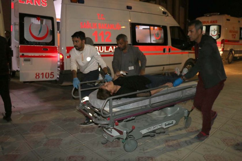 Turistleri taşıyan araç devrildi: 13 yaralının kimliği belirlendi