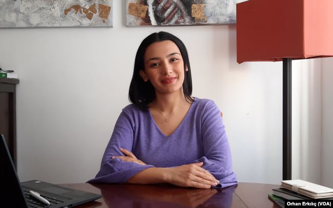 Corona Önlemleri Altındaki Roma’da Türk Aile