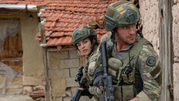 Savaşçı Dizisi Ekibi : Açız, borç içindeyiz!