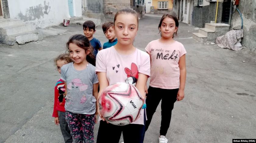 Dünya Kız Çocukları Gününde Mülteci Olmak