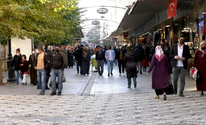 Sağlık Bakanı Kocanın İşaret Ettiği Gaziantep’te Vaka Sayısı Düşmüyor