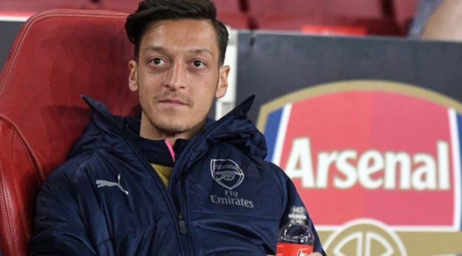 Mesut Özil Fenerbahçe’ye transfer oldu