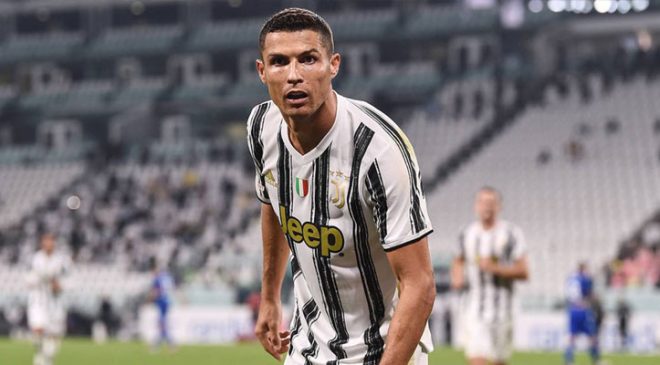 Cristiano Ronaldo, 15 yıl sonra bir ilki yaşadı