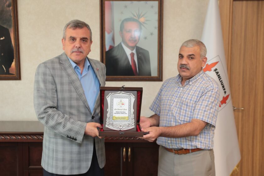 6 Başkan Eskiten Esen’e Plaket