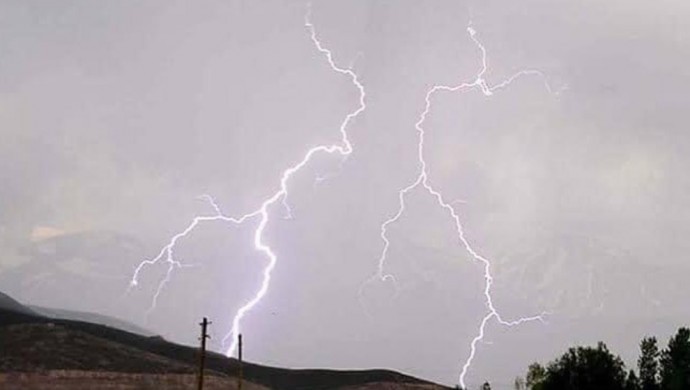 Şırnak’ta yıldırım çarpan 3 kişi ağır yaralandı