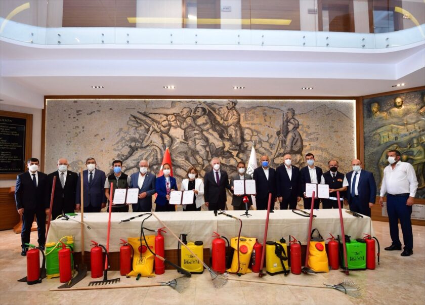 Ormanlık alanı bulunan 180 mahalleye malzeme desteği