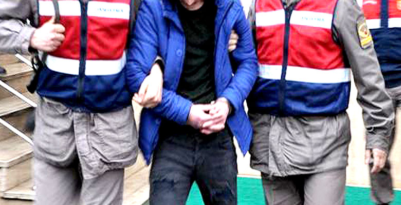 Uzman çavuşun aracında onlarca kilo uyuşturucu yakalandı!