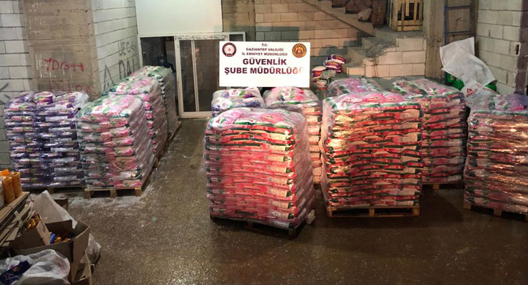 Binlerce taklit marka ürün ele geçirildi