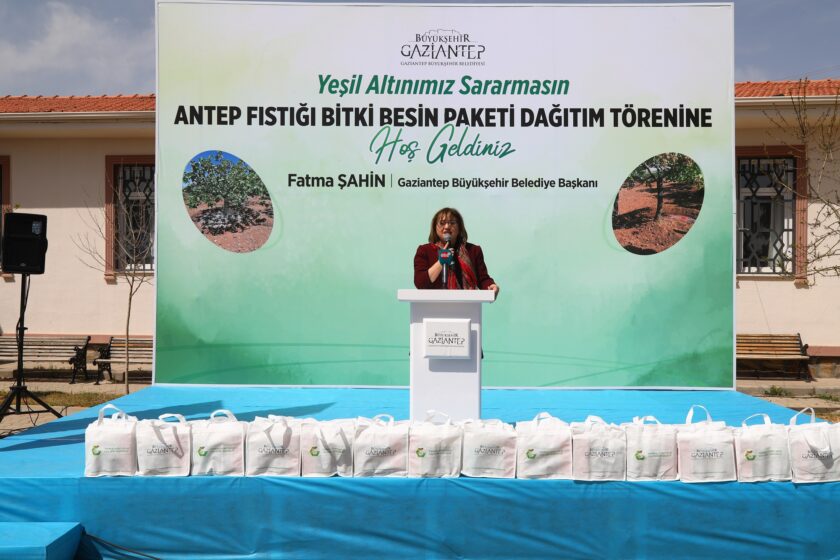 Hastalığa Karşı Yeşil Altın Fıstığa Besin Desteği!