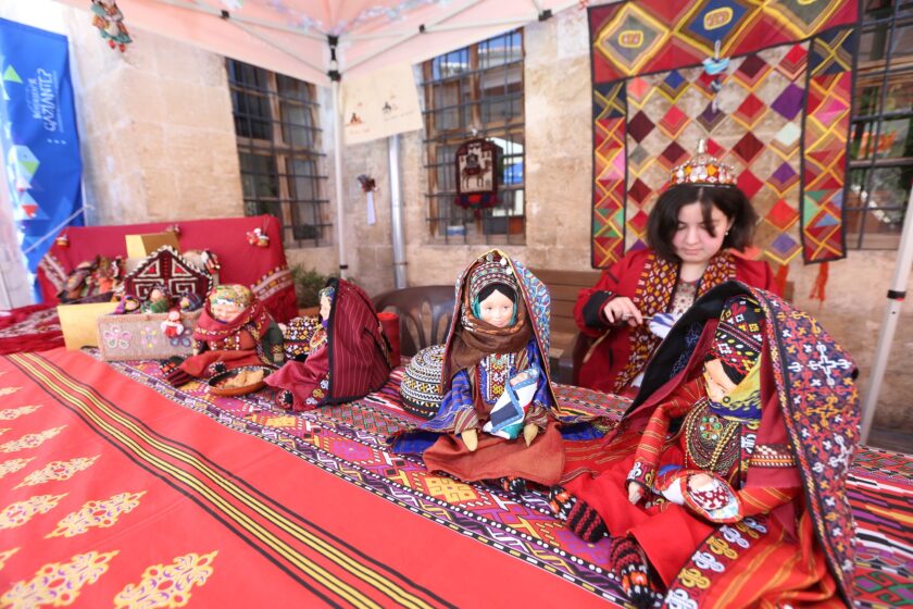 4. Uluslararası Ezogelin Yöresel Bebek Çalıştayı Başladı