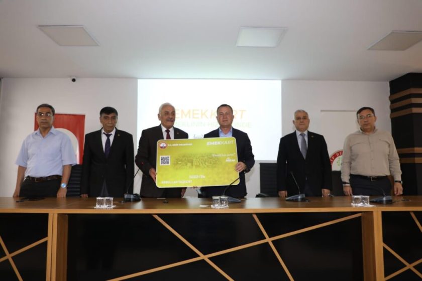 Nizip’te Emeklilere Vefa: ‘Emek Kart’ Hayata Geçti